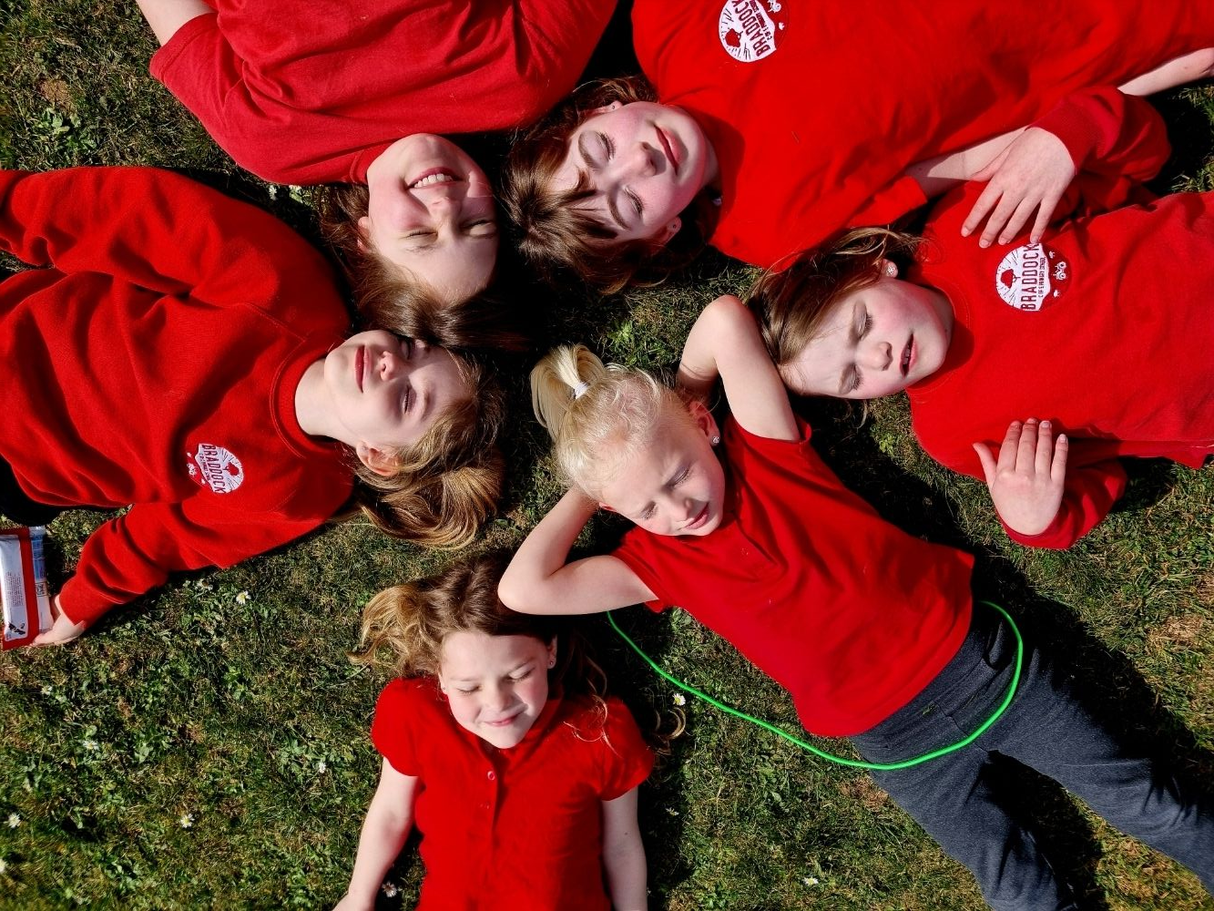 Braddock Primary Pupils enjoying sunny day