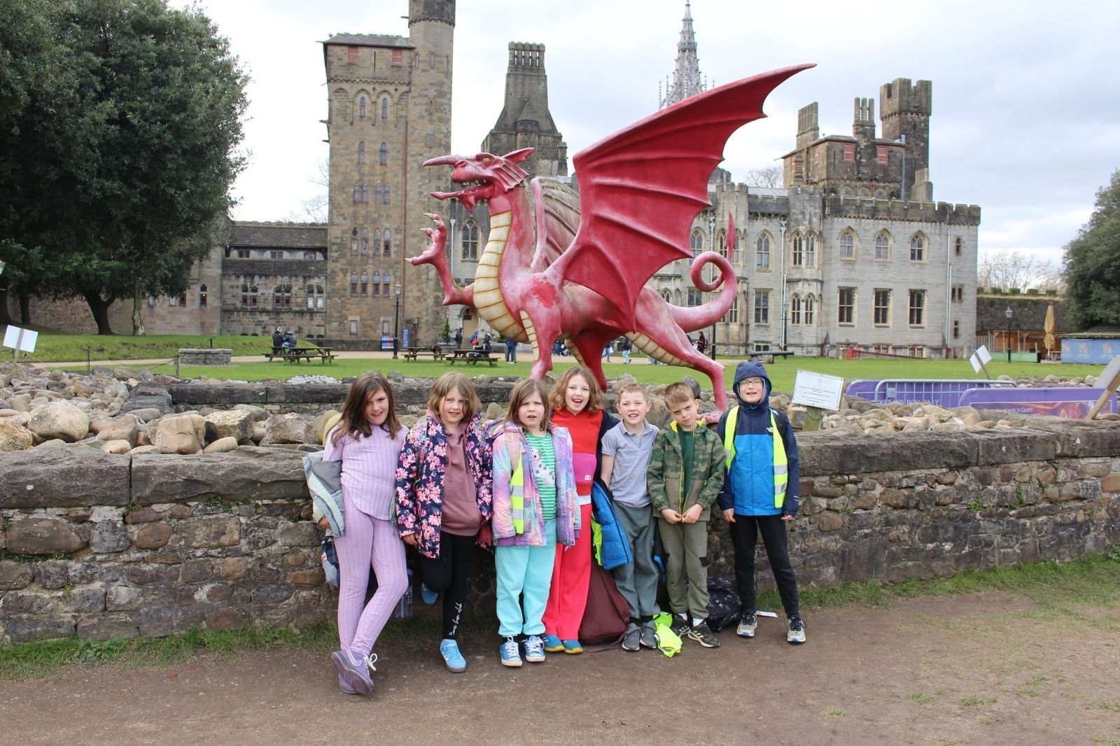 Quethiock Primary School Pupils with Welsh dragon in Cardiff castle