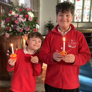 St Mabyn School pupils with their Christingle